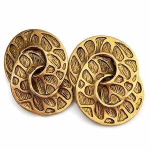 DON-LIN Gold Tone Brutalist Swirl Clip Earrings – Textured